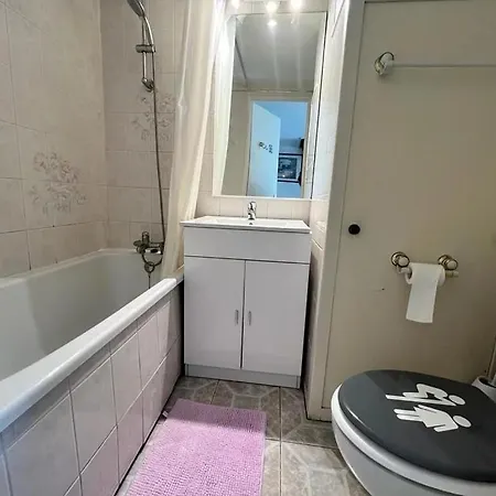 Coul Apartment